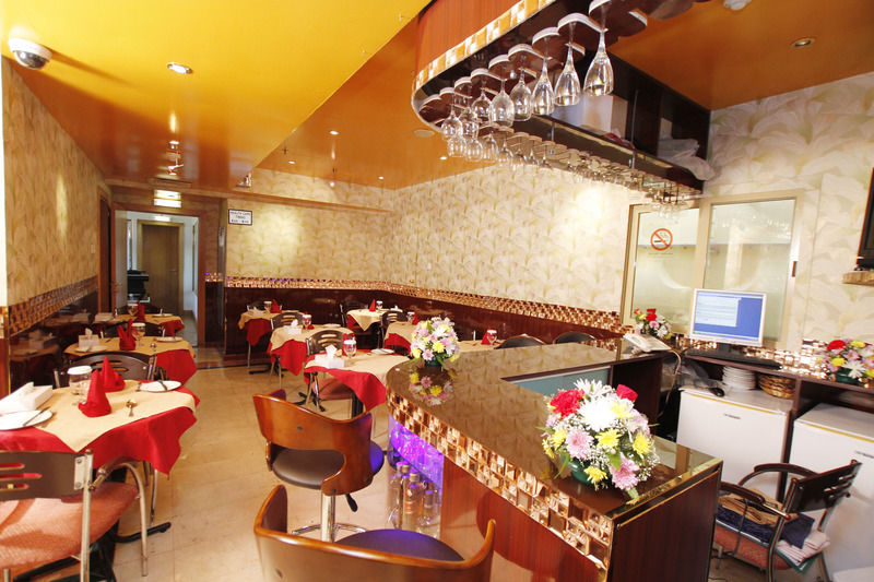 Zain International Hotel Дубай Екстер'єр фото